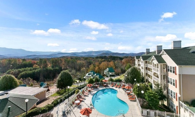 Pigeon Forge Villa | Diamond Resorts Sunrise Ridge Resort - 1 Bedroom Deluxe - Mountain View