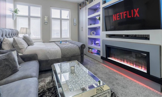 Moseley Apartment | Diamond Studio Luxury Flat for 3 [WiFi + Parking]