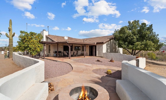 Wickenburg House | Diamondback Ranch- Horse Stalls Inc!/RV Hook ups