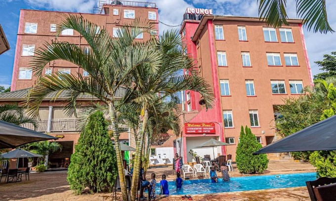 Matugga Hotel | Diamonds Lounge