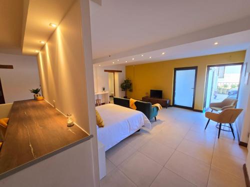 Trawal House | Die Regte Rede