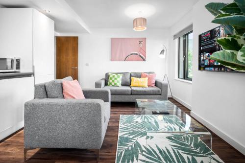 Bordesley Apartment | Digbeth 2 Bedroom Apartment - Top Rated - Birmingham City Centre - 3001F