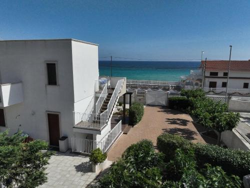 Torricella Apartment | Dimora Librari Fronte Mare