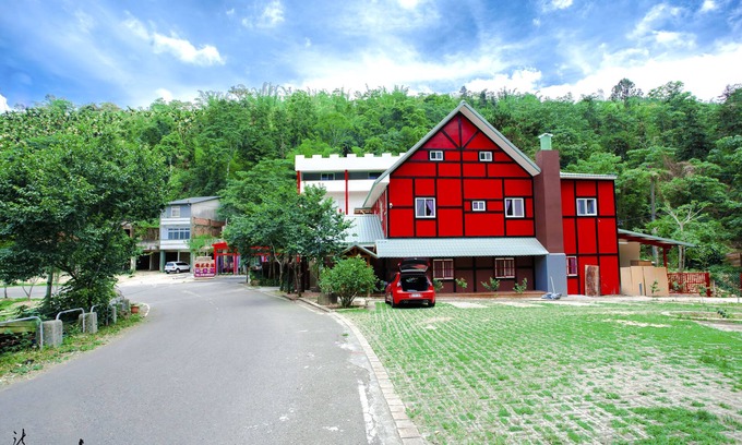 Yuchi Hotel | Dindai Cherry Blossom Resort