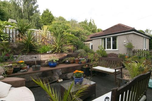 Rhos on Sea Apartment | Dinerth Cottage