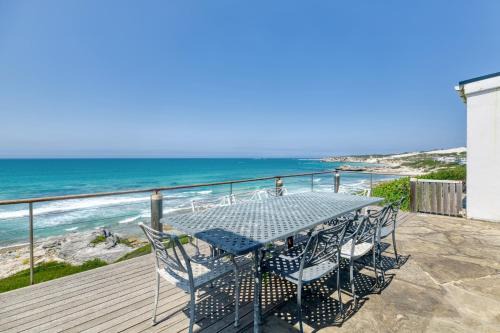 Arniston House | Dinky's Den