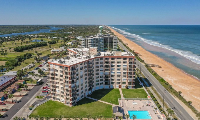 Flagler Beach Condo | Direct Beach Views - Sleeps 4, Corner Unit Tennis - Pool