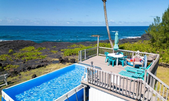 Keaau House | ☀️🐋 Direct Ocean front ~The Views! Pool, AC all rooms- spacious! Wow!