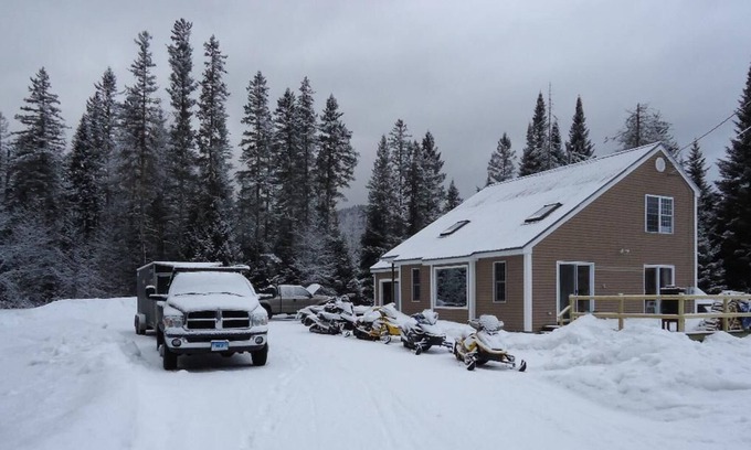 Errol House | Direct Snowmobile Access: Cozy 3 Bed 2 Bath Cape