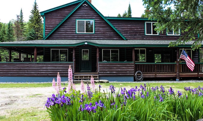Pittsburg House | Direct trail access - 5BDRM + 2BA - 9BEDS + game room