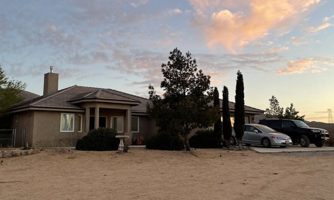 Apple Valley House | Disconnect from everything and reconnect with serenity