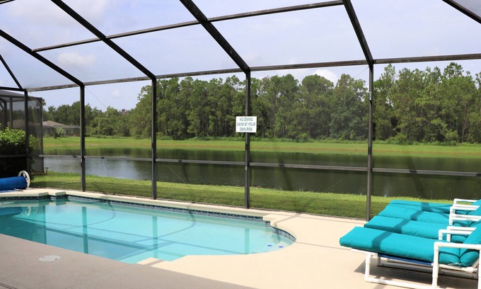 Sunset Lakes House | DISCOUNTED RATES! - Preferred Vacation Home Ten Minutes from Disney !