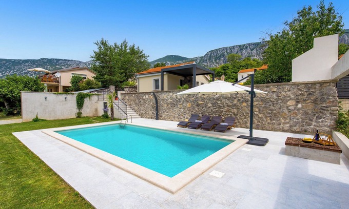 Grizane Cottage | Discover a cozy vacation home in Grižane, designed for up to four guests.