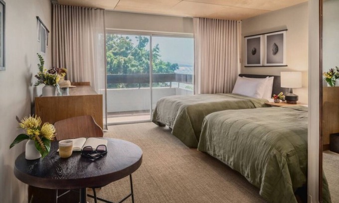 Historic Kailua Village Hotel | Discover a Stay with Built-in Island Calm: Pool, Yoga, Bikes & Explore Parks