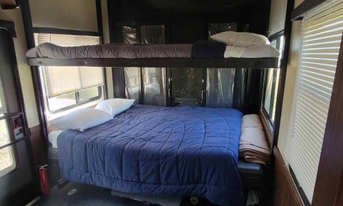 Jacumba RV Rental | Discover Desert Tranquility: Comfortable Resort with Nature Access