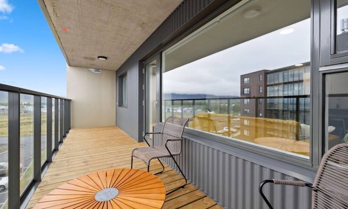 Arborg Apartment | Discover Selfoss: Stylish 4-Bedroom Hideaway