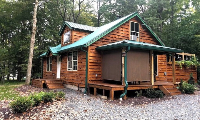 Pocono Lake Cottage | Discover your ideal Pocono Lake vacation rental at Pocono Dream Cottage!