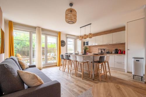 Montevrain Apartment | Disneyland-Charmant appartement 8 personnes-Terrasse-Gare-Parking