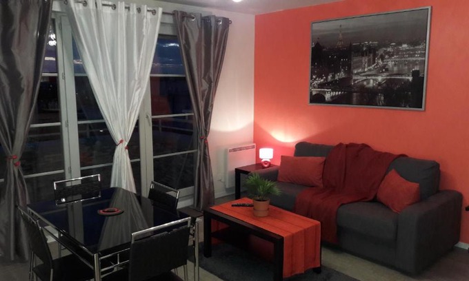 Montevrain Apartment | DISNEYLAND PARIS/VAL 2 APART'