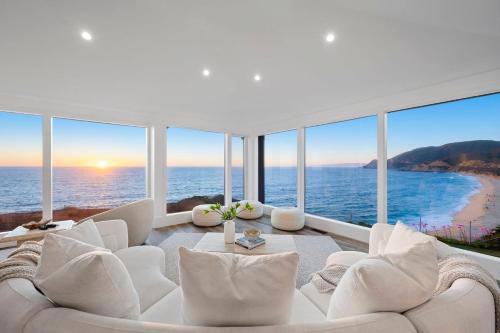 Montara House | Distinguished Oceanfront Point Estate with Iconic Beach Mountain Vistas
