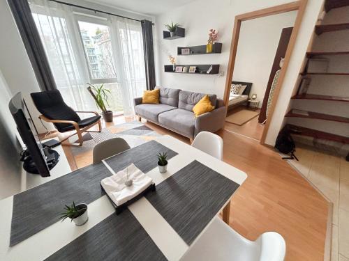 Ferencvaros Apartment | DISTRICT 9
