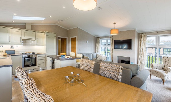 Otterham Apartment | Ditty's Lodge- Glastannen Lodge 1