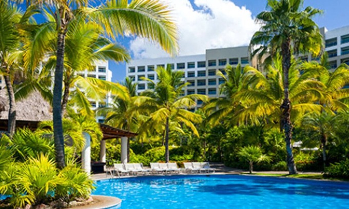 Valle Dorado Resort | Dive into Luxury and Fun with our 1 Br Suite at Vidanta Grand Mayan