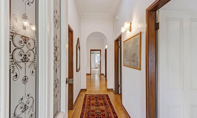 Bangalow House | Divine Cottage Bangalow - Main Street Bangalow Pet Friendly