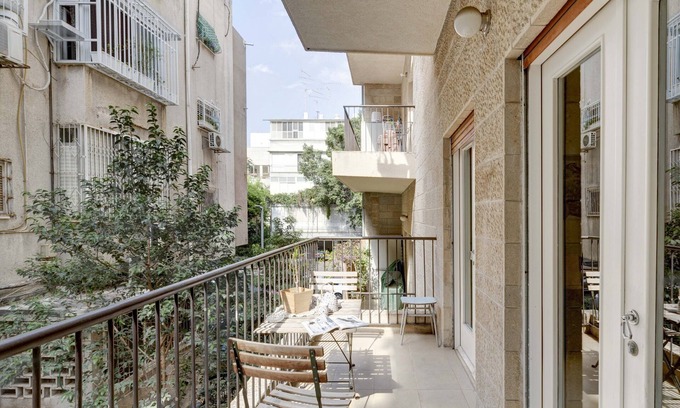 Tel Aviv City Center Apartment | Diz 3 By TLV2rent