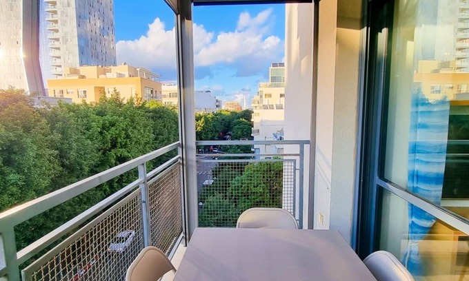 Tel Aviv Apartment | Dizengoff Muguet in Tel Aviv-yafo
