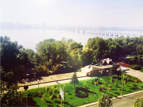 Dnipro Apartment | Dnipro evening, view # Вечірній Дніпро у центрі, фантастичний вид