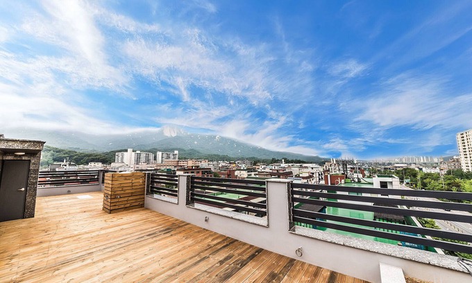 Tobongil-tong Hotel | Dobong The Day Hotel