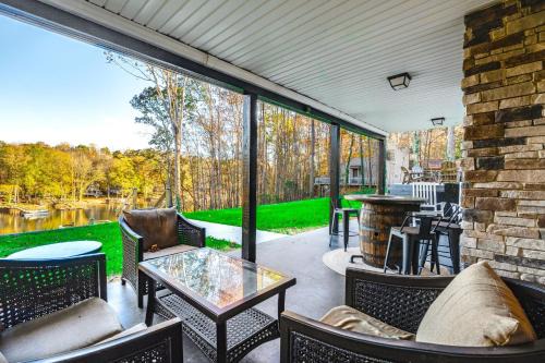 Southmont House | Dock and Hot Tub at High Rock Lake Retreat