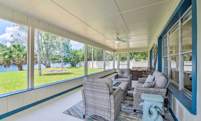 Homosassa Cottage | Dock + Lanai: Riverview Homosassa Escape!