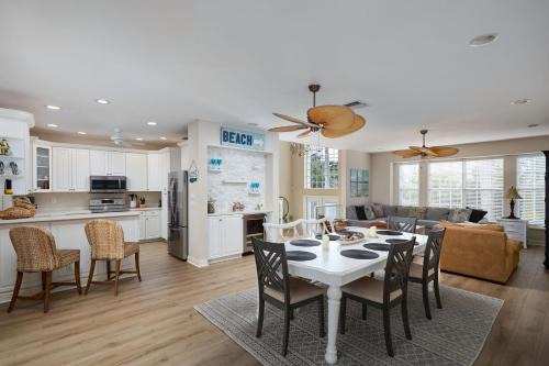 Sanibel Isles House | Dockside Retreat Gorgeous Canal Villa with Heated Pool