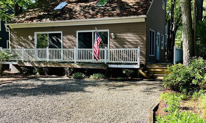 Sandpiper Pines House | Dog-friendly 3BR, close to South Bethany beach and boardwalk
