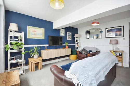 Broadstairs Apartment | Dog friendly Beach Apartment