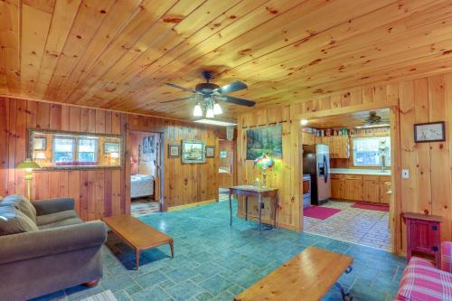 Burnsville House | Dog-Friendly Burnsville Home with Patio and Trails!