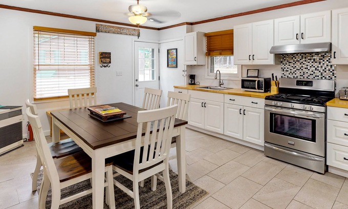 Moultonborough House | Dog-friendly home with a pool table, washer/dryer, firepit & beach access