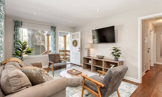 Church Street House | Dog-Friendly Home w/Private Fenced Yard+Workspace