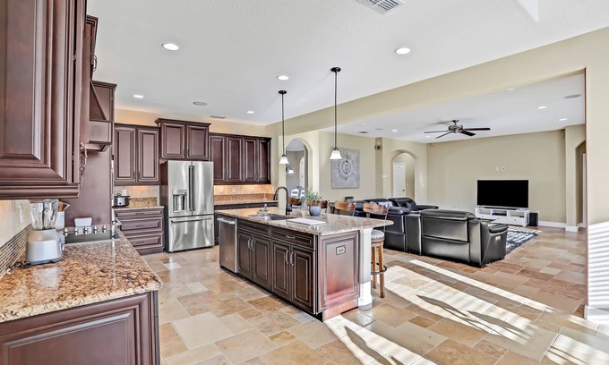 Kissimmee House | Dog-friendly home with built-in grill, W/D, & community pool - snowbirds OK