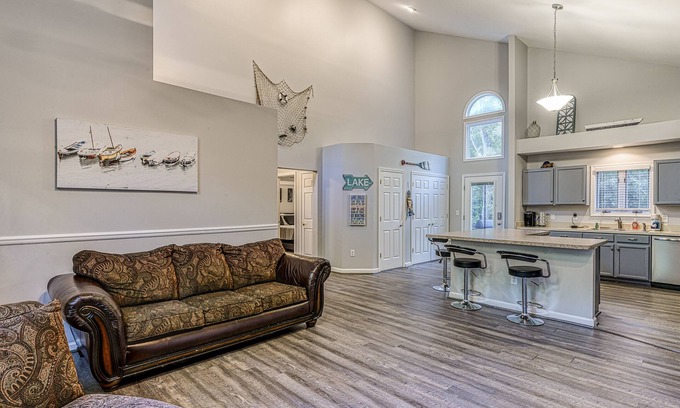 Mineral House | Dog-Friendly Home with Free WiFi, Central AC, Firepit, & Furnished Deck