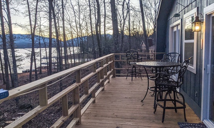 Hiawassee House | Dog-Friendly Lakefront Home with Kayaks, a Firepit, Furnished Deck, & Fast WiFi