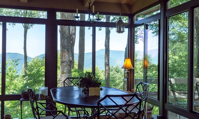 Walnut Mountain Cottage | Dog-friendly mountain cottage w/furnished decks, amazing views, free WiFi, pool