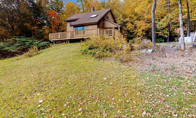 Sandgate House | Dog-friendly, mountain-view getaway with a woodstove, firepit & washer/dryer