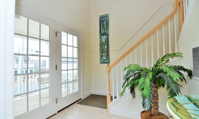 Rehoboth by the Sea House | DOG FRIENDLY, OCEAN BLOCK BEAUTY- SLEEPS 16 - 17B CLAYTON ST, DEWEY BEACH