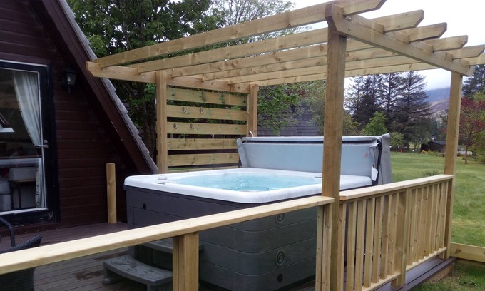 South Laggan Cabin | Dog friendly with hot tub