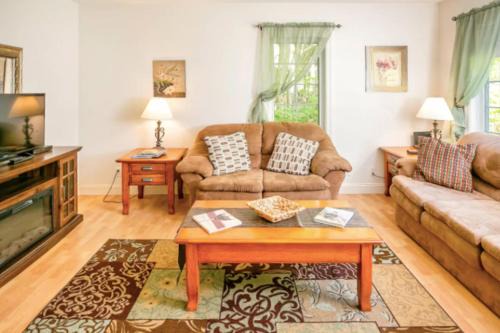 Bar Harbor House | Dogwood Cottage