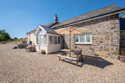 Llanfair Caereinion House | Dolauceimion