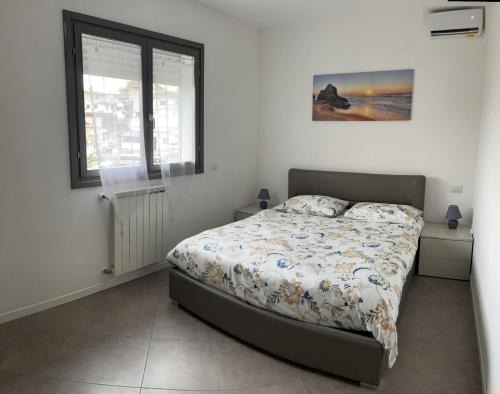 Zona XXXIII Acilia Sud Apartment | DolceCasaLeoGiu con parcheggio coperto gratuito